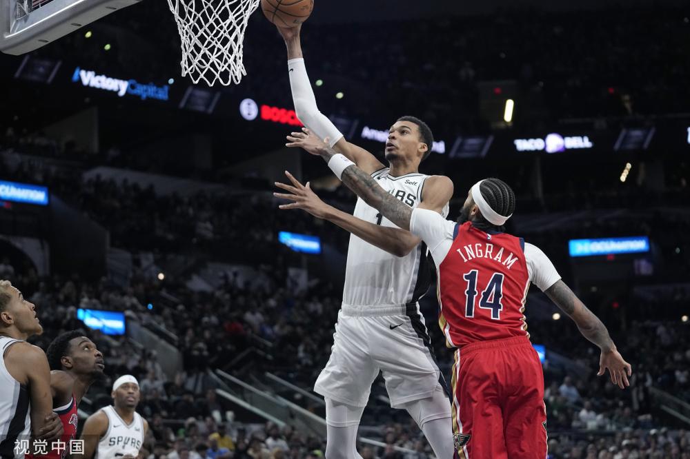 低迷的夜晚 低迷的夜晚